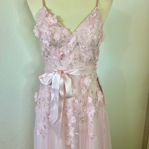 Pear Culture Princess Gown - Picture 3 of 10